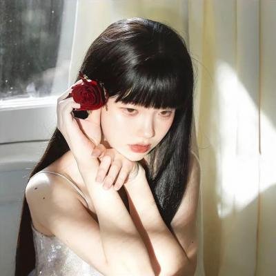 三凤嬉春